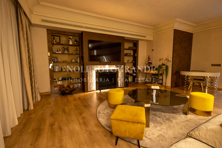 Renoviertes Duplex-Penthaus in Valgrande zu verkaufen