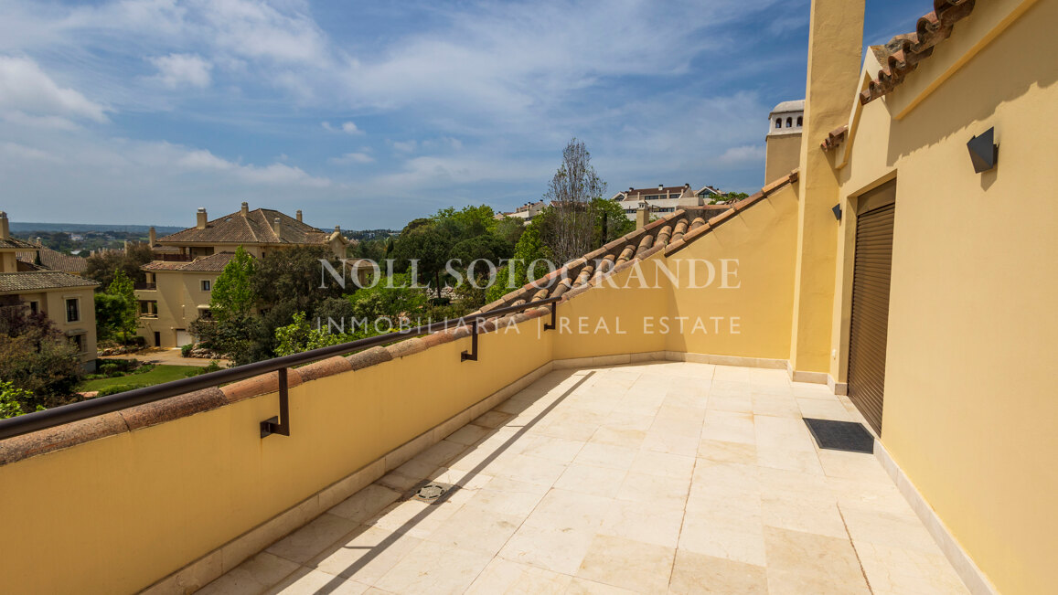 Renoviertes Duplex-Penthaus in Valgrande zu verkaufen