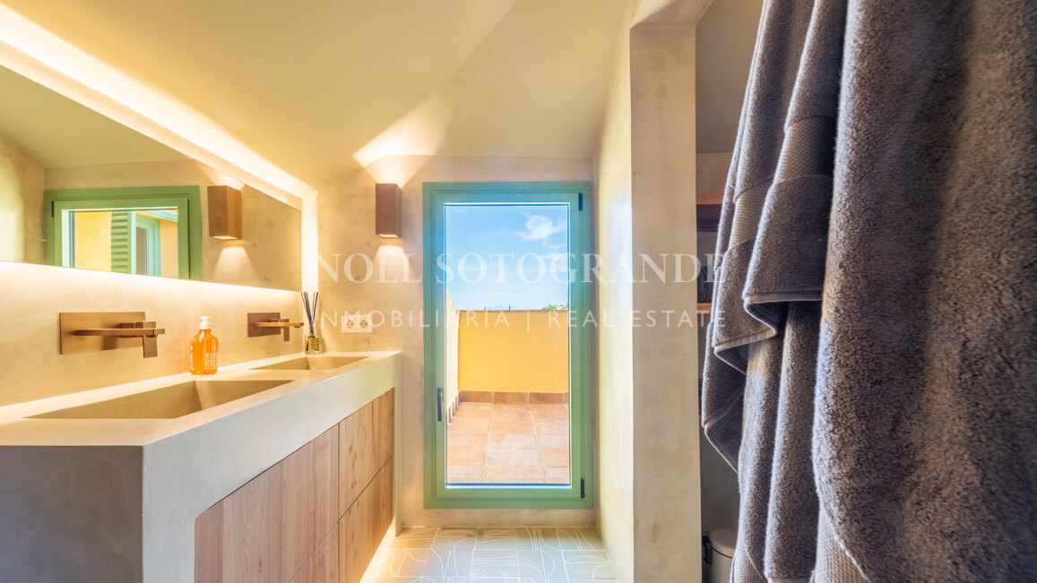 Reihenhaus in erster Reihe zum Almenara Golf Platz, in Los Cármenes