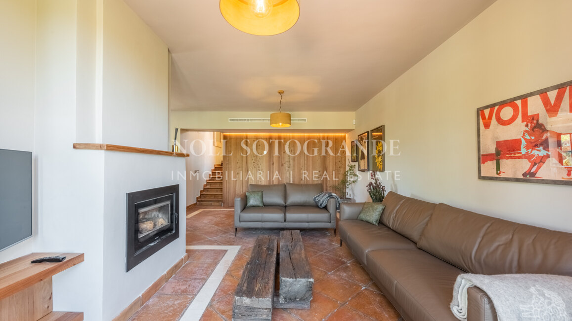 Reihenhaus in erster Reihe zum Almenara Golf Platz, in Los Cármenes