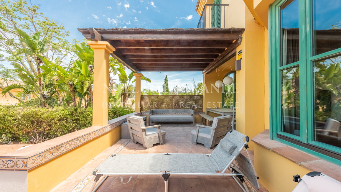 Reihenhaus in erster Reihe zum Almenara Golf Platz, in Los Cármenes