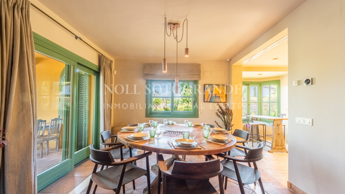 Reihenhaus in erster Reihe zum Almenara Golf Platz, in Los Cármenes