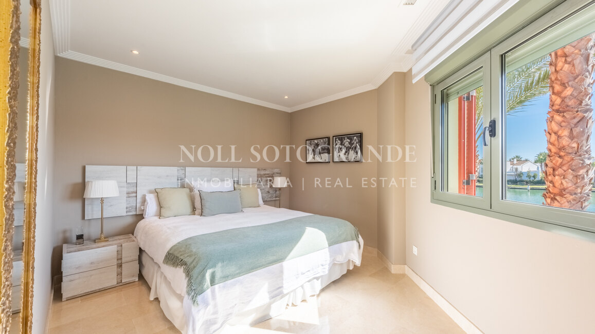 Sotogrande Marina-Isla Tortuga schicke Wohnung zu vermieten