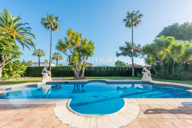 Villa mit grossem Grundstück zum Verkauf Sotogrande Costa