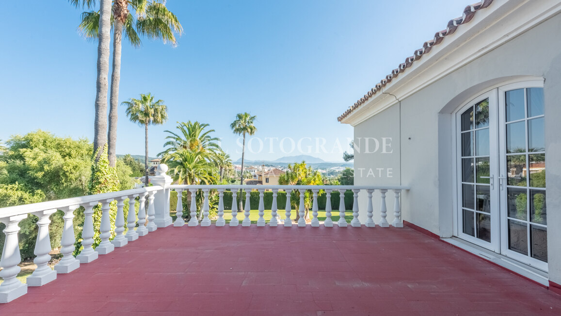 Villa mit grossem Grundstück zum Verkauf Sotogrande Costa