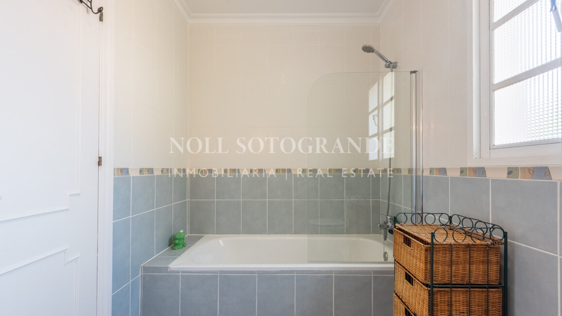 Villa mit grossem Grundstück zum Verkauf Sotogrande Costa