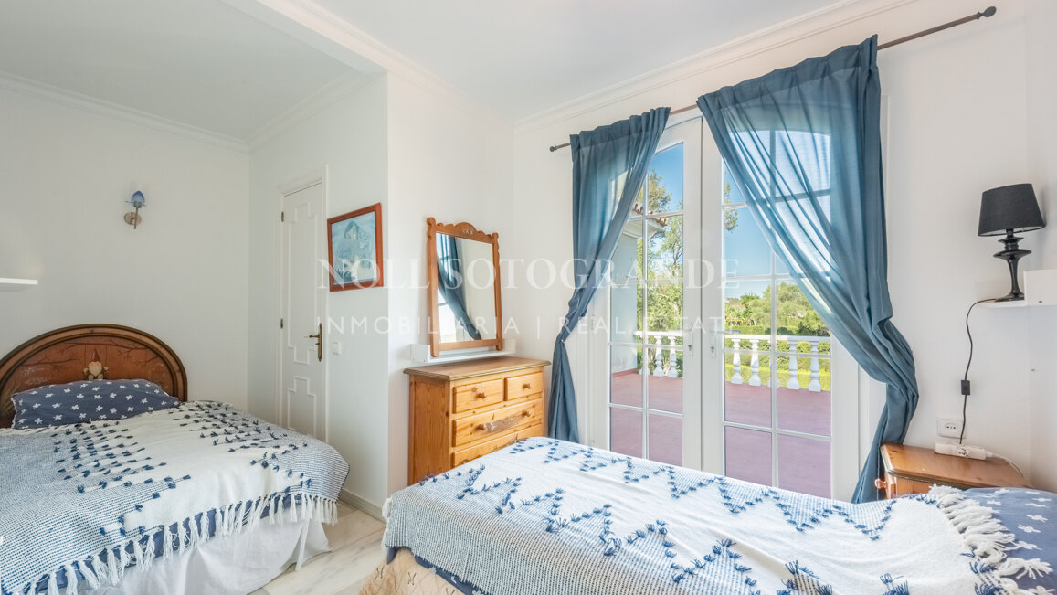 Villa mit grossem Grundstück zum Verkauf Sotogrande Costa