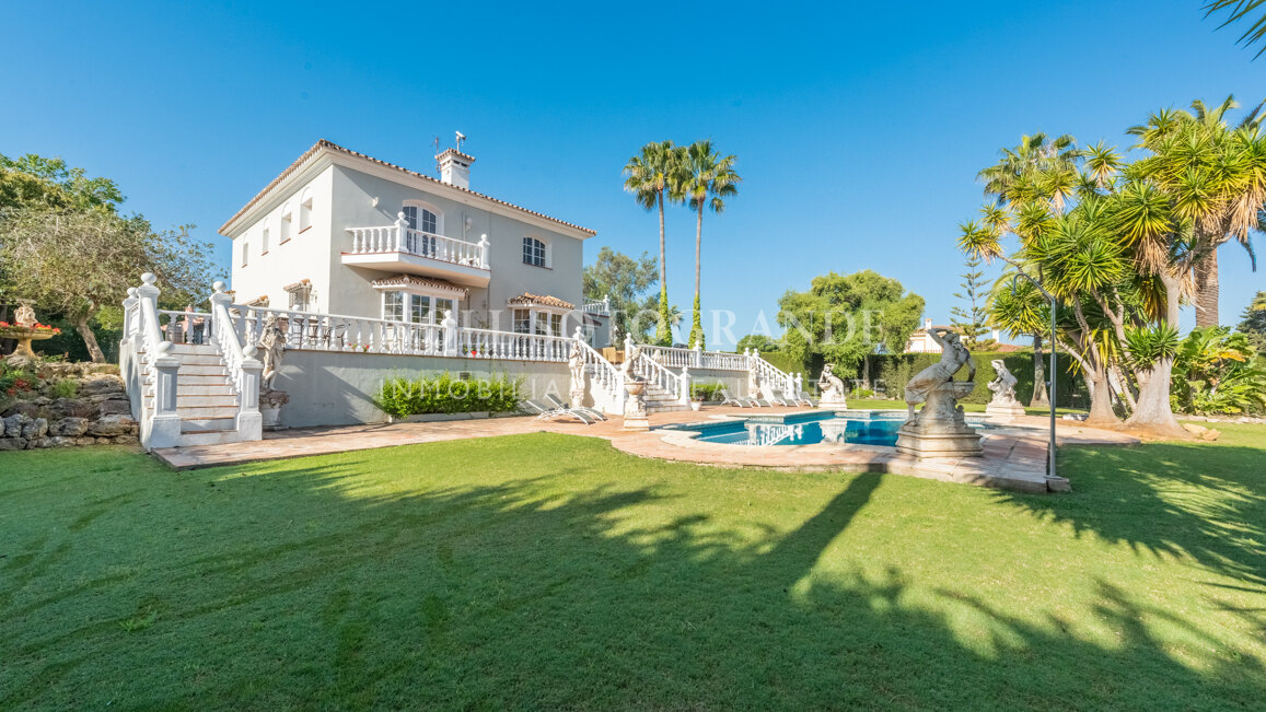 Villa mit grossem Grundstück zum Verkauf Sotogrande Costa
