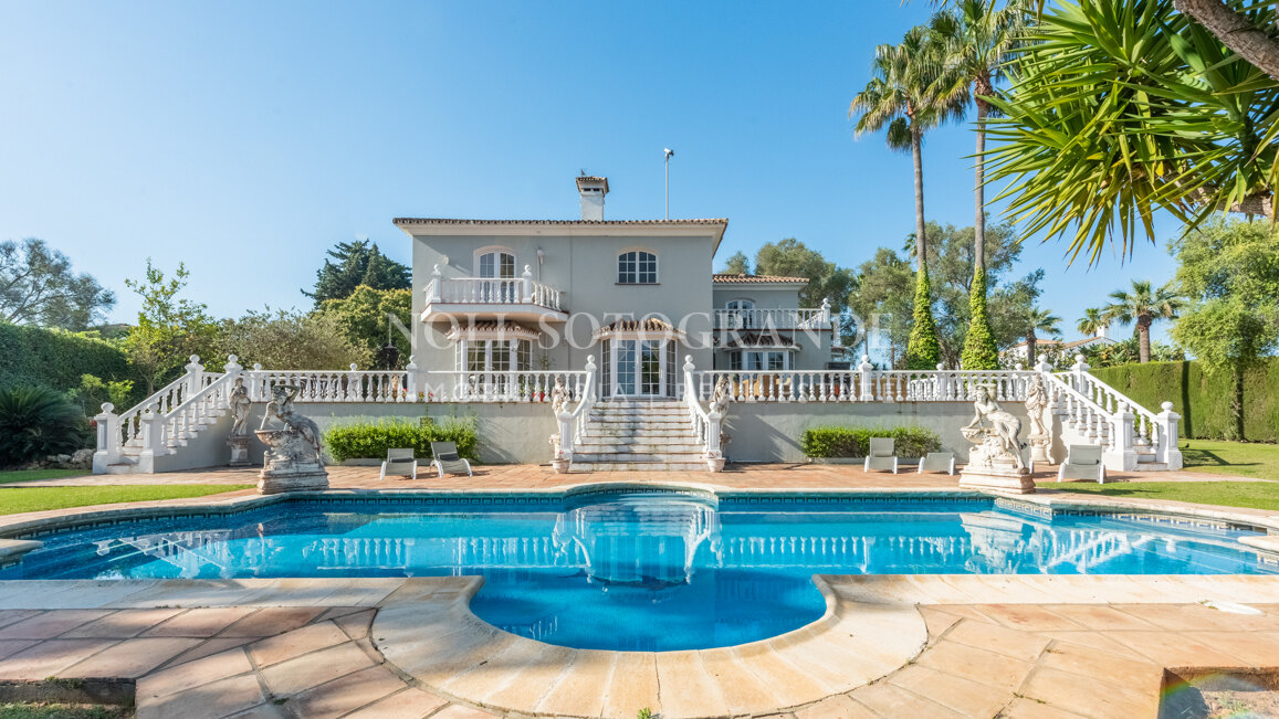 Villa mit grossem Grundstück zum Verkauf Sotogrande Costa