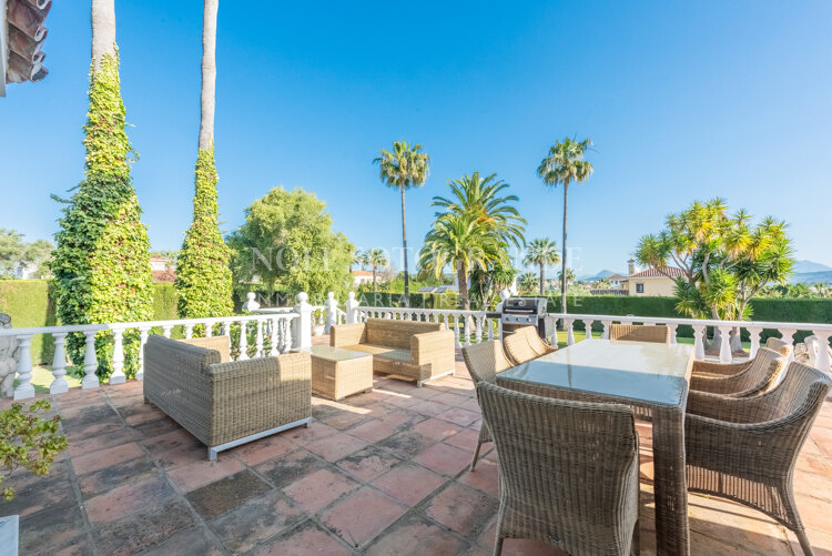 Villa mit grossem Grundstück zum Verkauf Sotogrande Costa