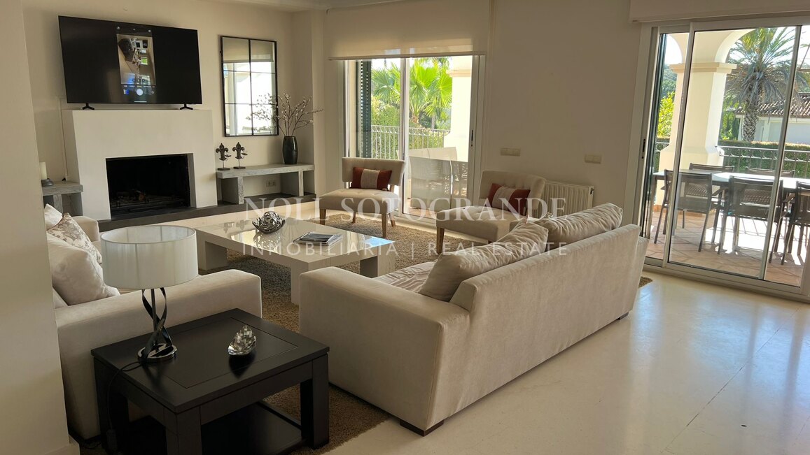 Villa mit 4 Schlafzimmern zur Langzeitmiete in Sotogrande Alto