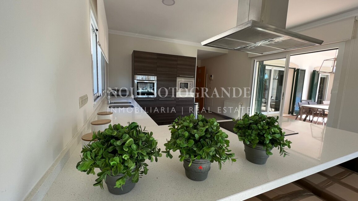 Villa mit 4 Schlafzimmern zur Langzeitmiete in Sotogrande Alto