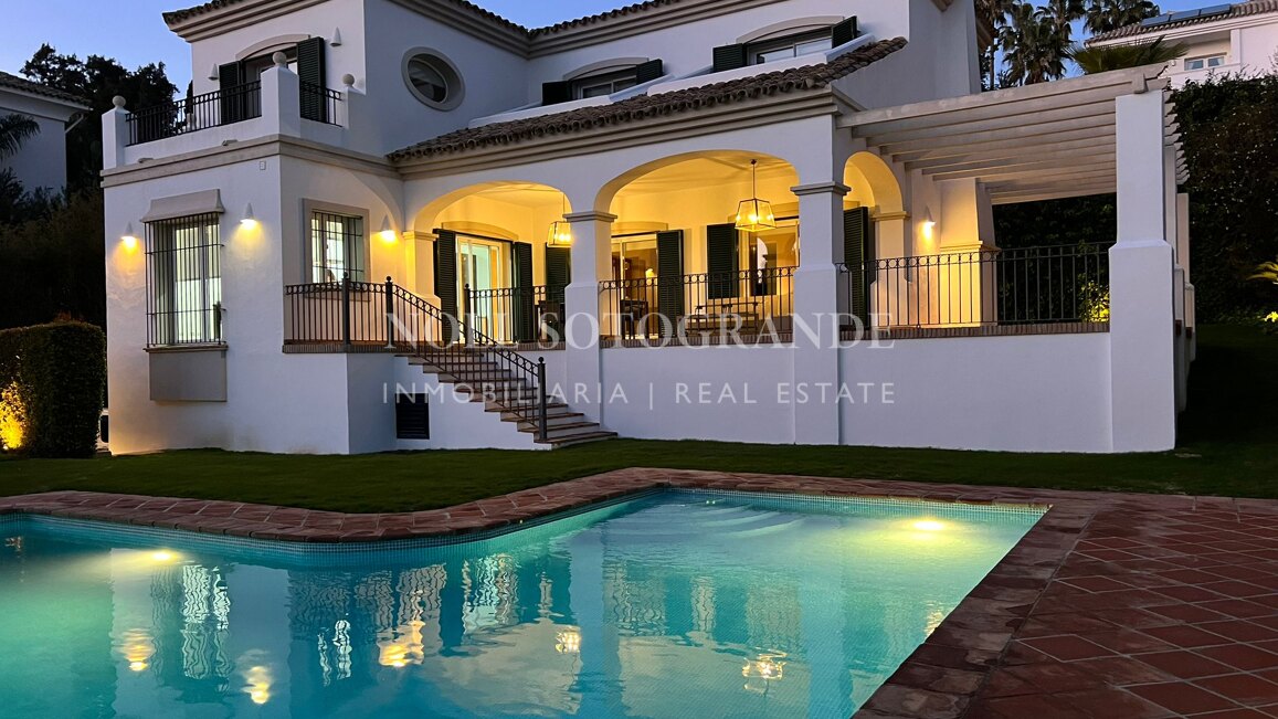 Villa mit 4 Schlafzimmern zur Langzeitmiete in Sotogrande Alto
