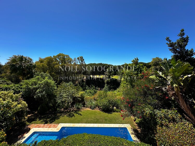 Villa with charm for rent in Zone F, Sotogrande Alto