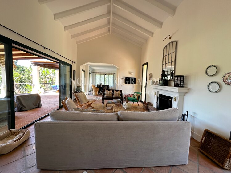 Villa with charm for rent in Zone F, Sotogrande Alto