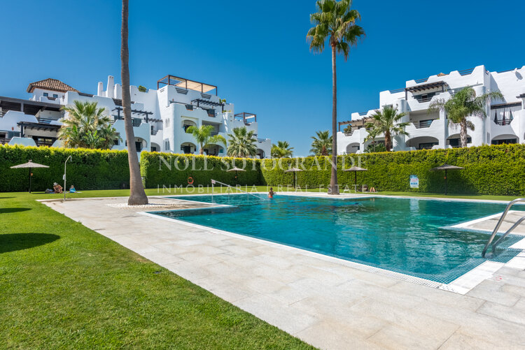 Three bedroom El Polo apartment for rent