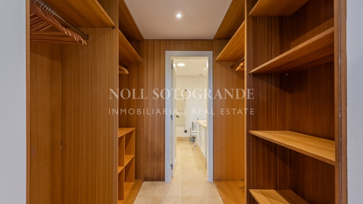 Wohnung mit drei Schlafzimmern zur Vermietung in El Polo de Sotogrande