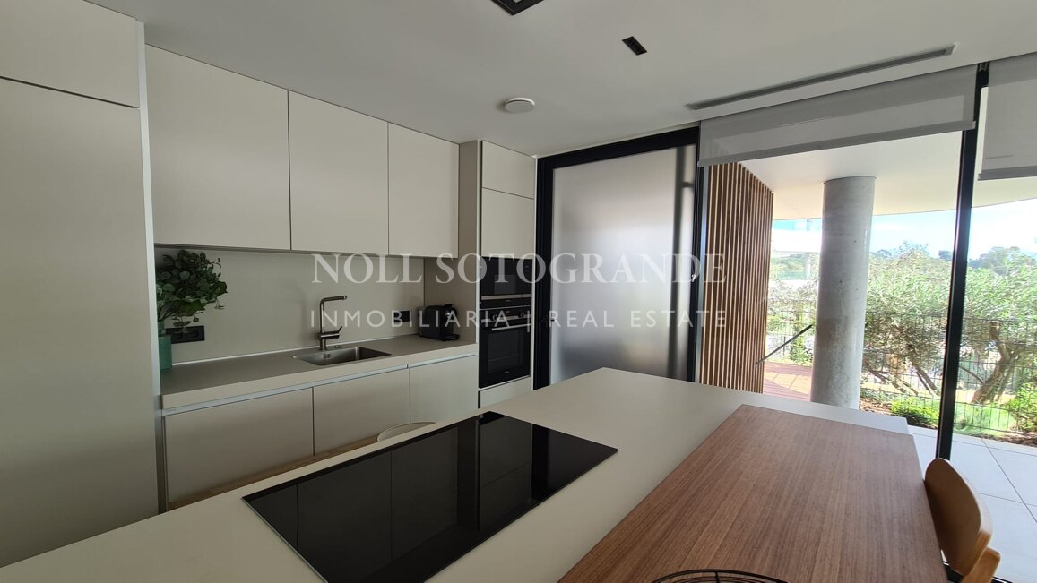 Erdgeschosswohnung zur Ferienvermietung in Village Verde, Sotogrande Phase 1 verfügbar