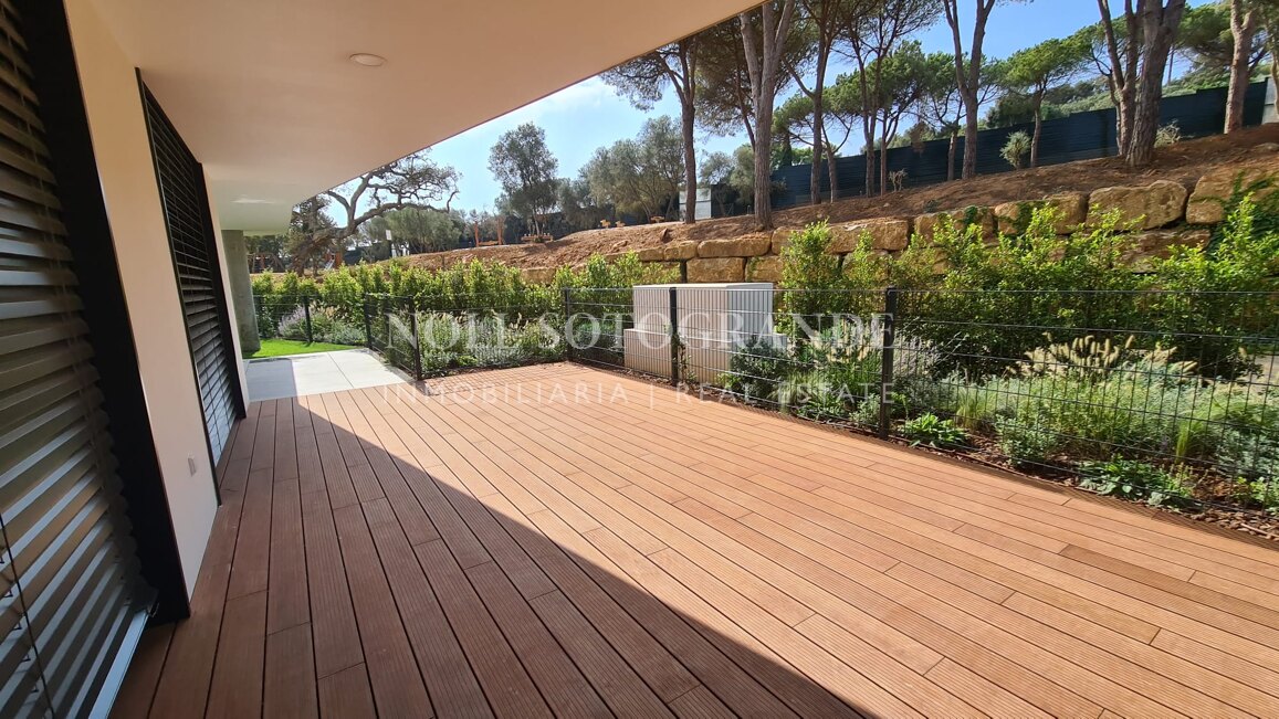 Erdgeschosswohnung zur Ferienvermietung in Village Verde, Sotogrande Phase 1 verfügbar