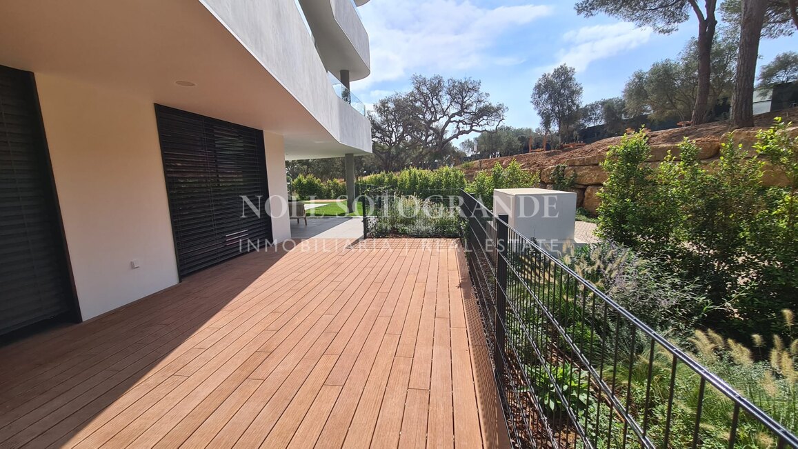 Erdgeschosswohnung zur Ferienvermietung in Village Verde, Sotogrande Phase 1 verfügbar