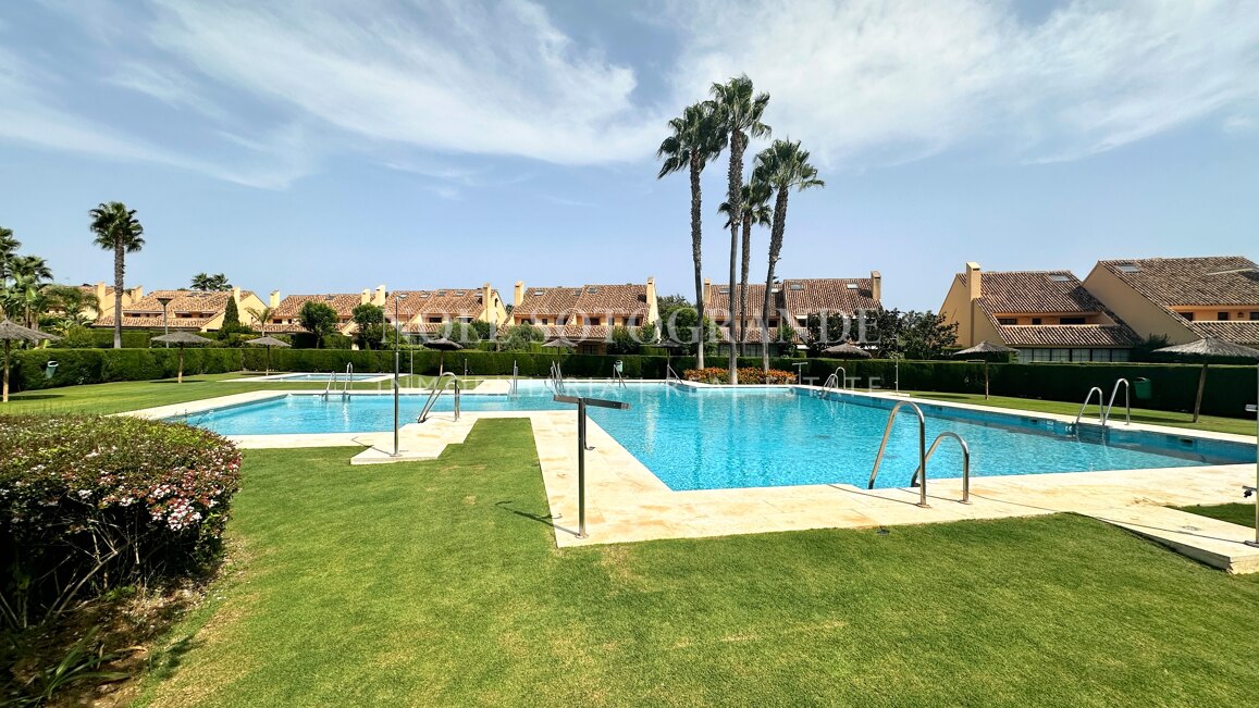 Luxuriöses 4-Schlafzimmer-Haus in Los Granados, Sotogrande Costa – zur Vermietung