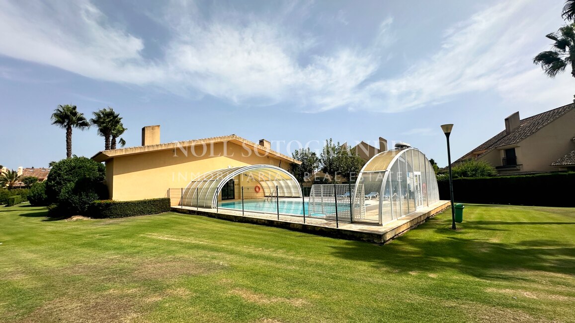 Luxuriöses 4-Schlafzimmer-Haus in Los Granados, Sotogrande Costa – zur Vermietung