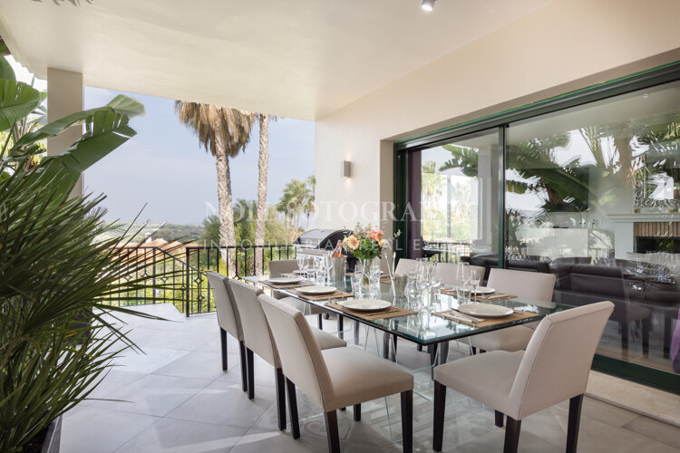 Villa Sotogrande Alto con piscina, jardín y vistas al golf