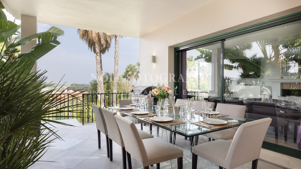 Villa Sotogrande Alto con piscina, jardín y vistas al golf