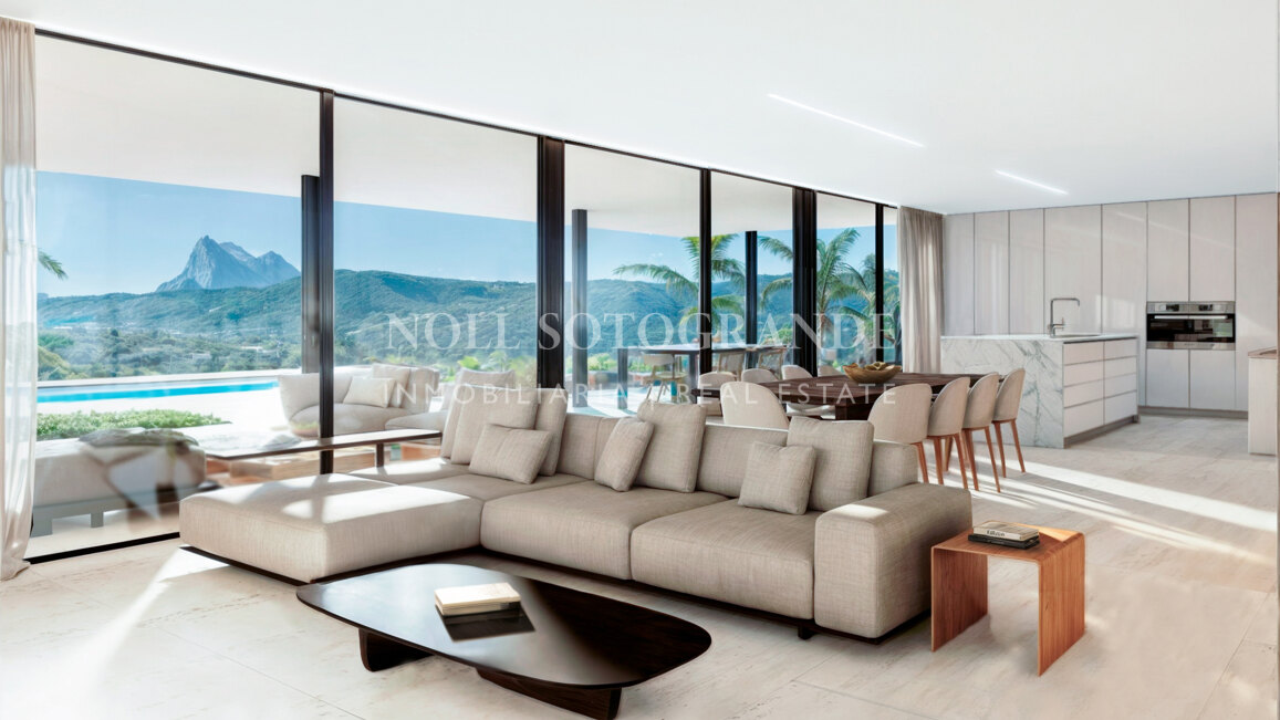 Villa de nueva construcción con 5 dormitorios y vistas panorámicas en La Reserva, Sotogrande