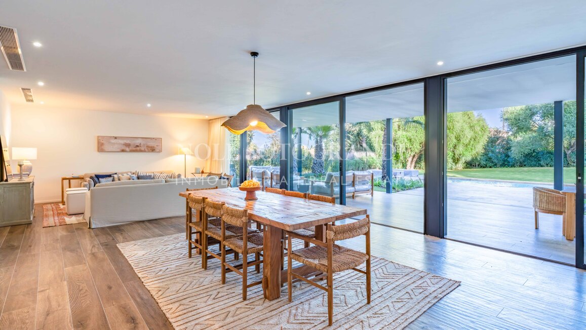 Villa Basswood - Villa moderna en Sotogrande Costa con piscina privada y jardín tropical