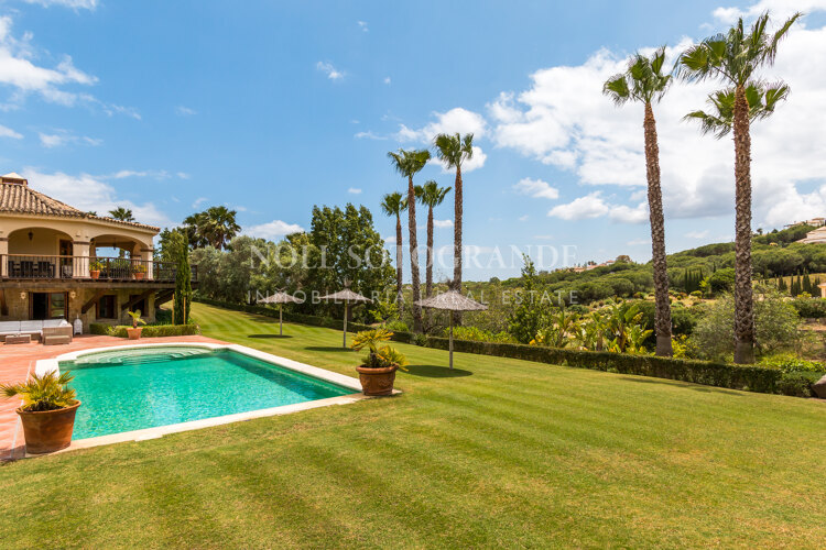 Villa Foxglove - Traditionelle Villa mit Charme und Charakter zum Verkauf in Sotogrande Alto