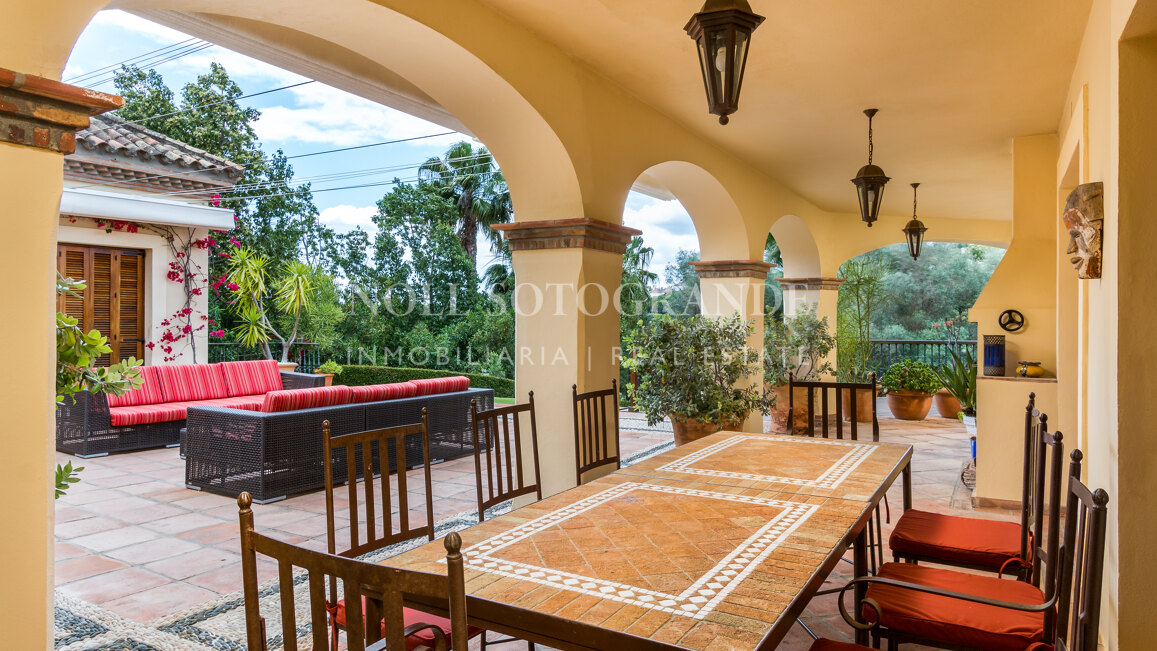 Villa Foxglove - Traditionelle Villa mit Charme und Charakter zum Verkauf in Sotogrande Alto