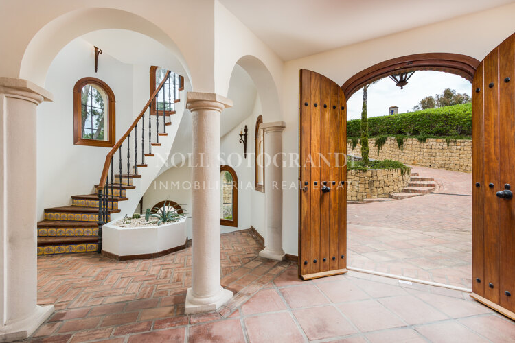 Villa Foxglove - Traditionelle Villa mit Charme und Charakter zum Verkauf in Sotogrande Alto