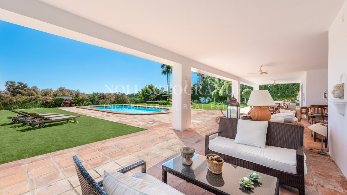 Luxuriöse 8-Schlafzimmer-Villa zur Vermietung in Kings & Queens, Sotogrande