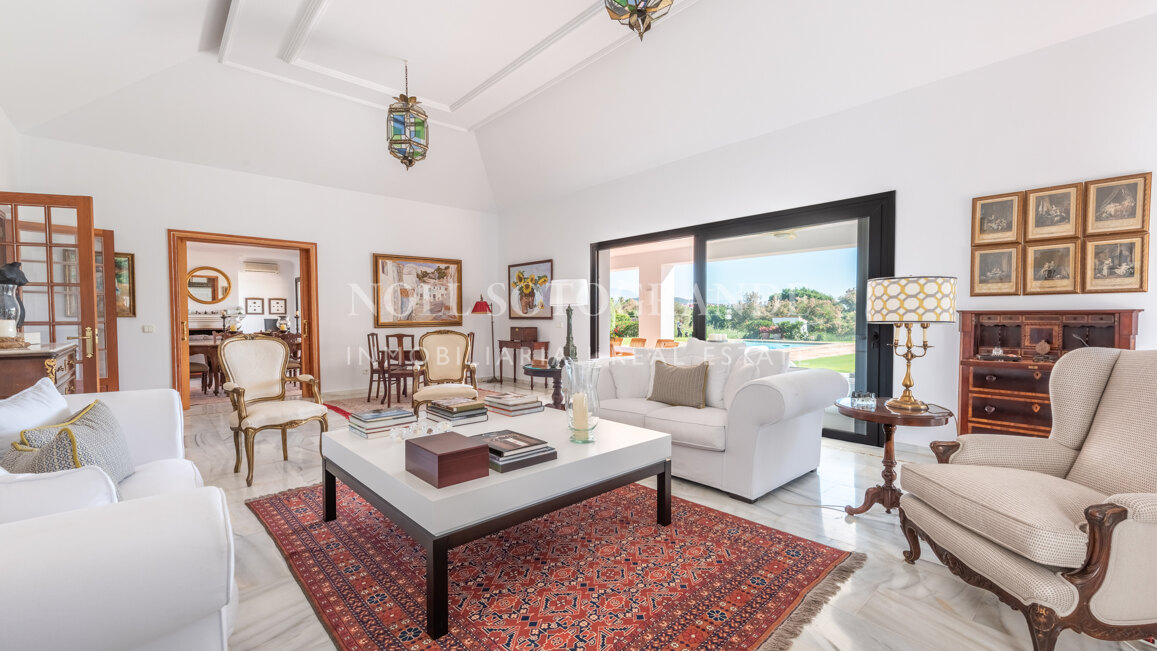 Luxuriöse 8-Schlafzimmer-Villa zur Vermietung in Kings & Queens, Sotogrande