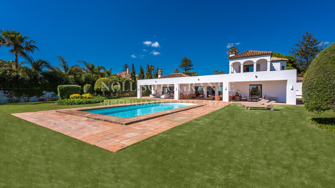 Luxuriöse 8-Schlafzimmer-Villa zur Vermietung in Kings & Queens, Sotogrande