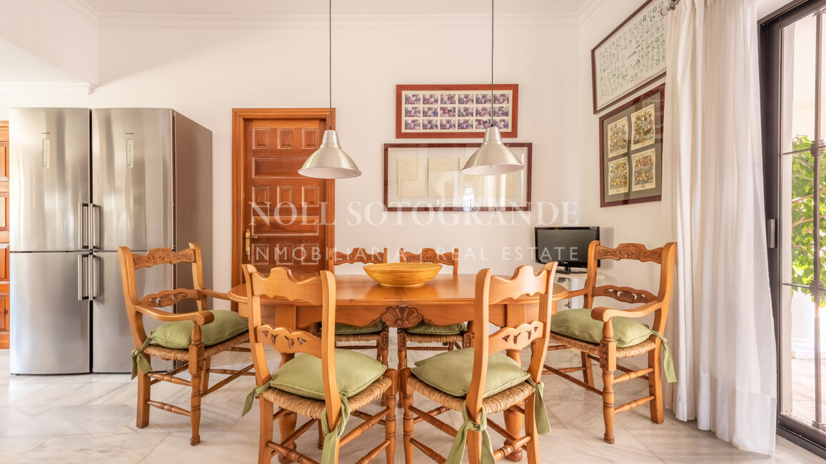 Luxuriöse 8-Schlafzimmer-Villa zur Vermietung in Kings & Queens, Sotogrande