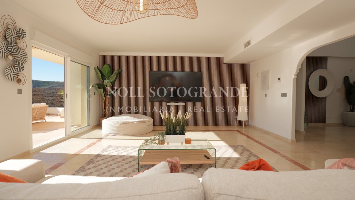 Luxurious 3-Bedroom Penthouse in San Roque Club with Sea Views