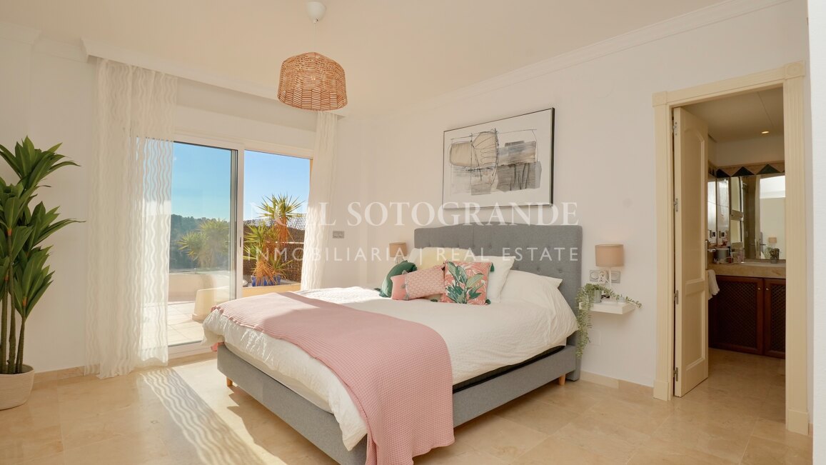 Luxurious 3-Bedroom Penthouse in San Roque Club with Sea Views