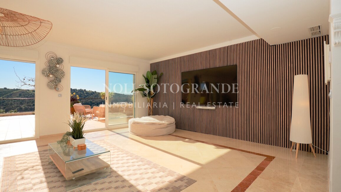 Luxurious 3-Bedroom Penthouse in San Roque Club with Sea Views