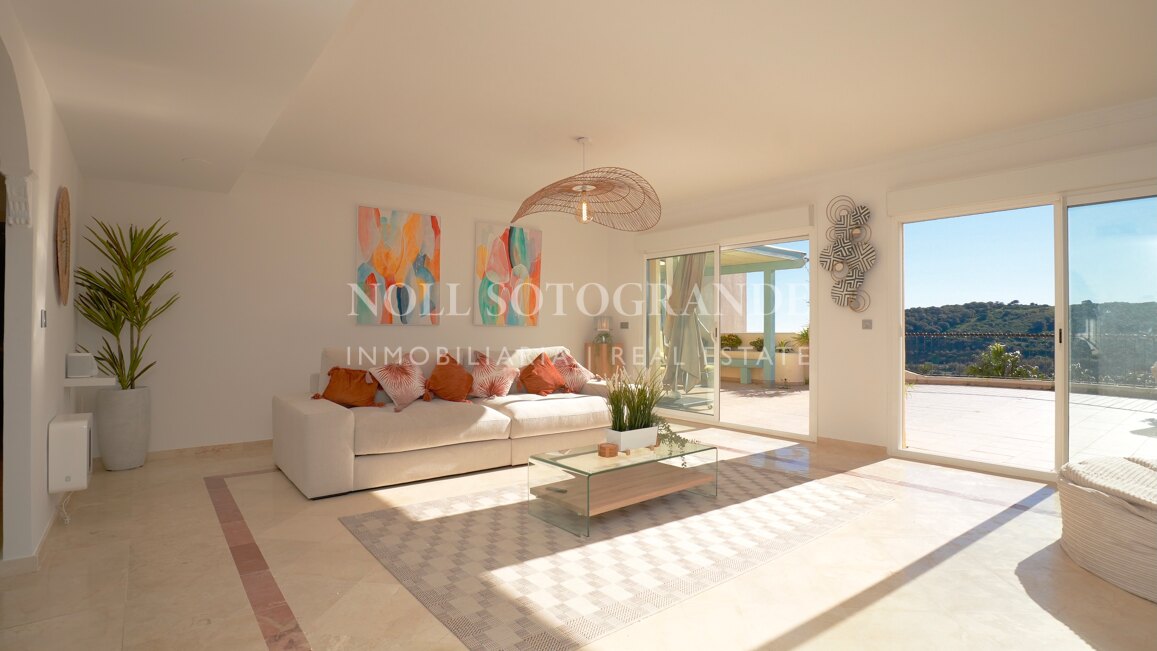 Luxurious 3-Bedroom Penthouse in San Roque Club with Sea Views