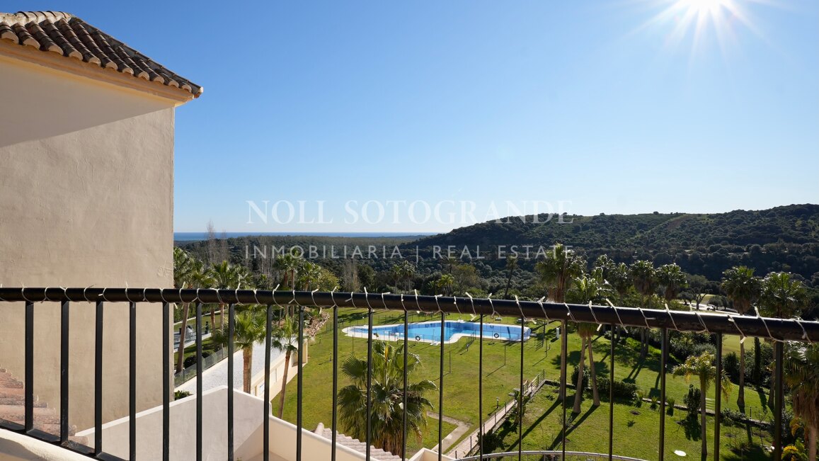 Luxurious 3-Bedroom Penthouse in San Roque Club with Sea Views