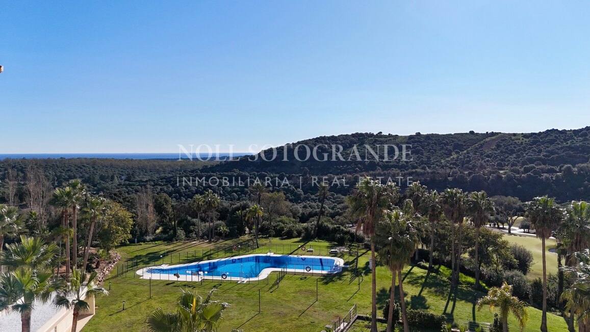 Luxurious 3-Bedroom Penthouse in San Roque Club with Sea Views