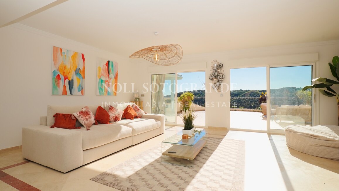 Luxurious 3-Bedroom Penthouse in San Roque Club with Sea Views