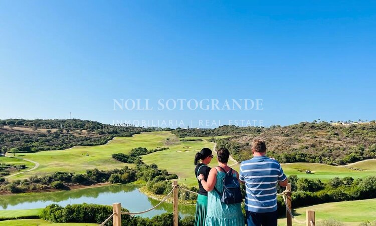 Apartamento de 4 dormitorios disponible en Alcaidesa