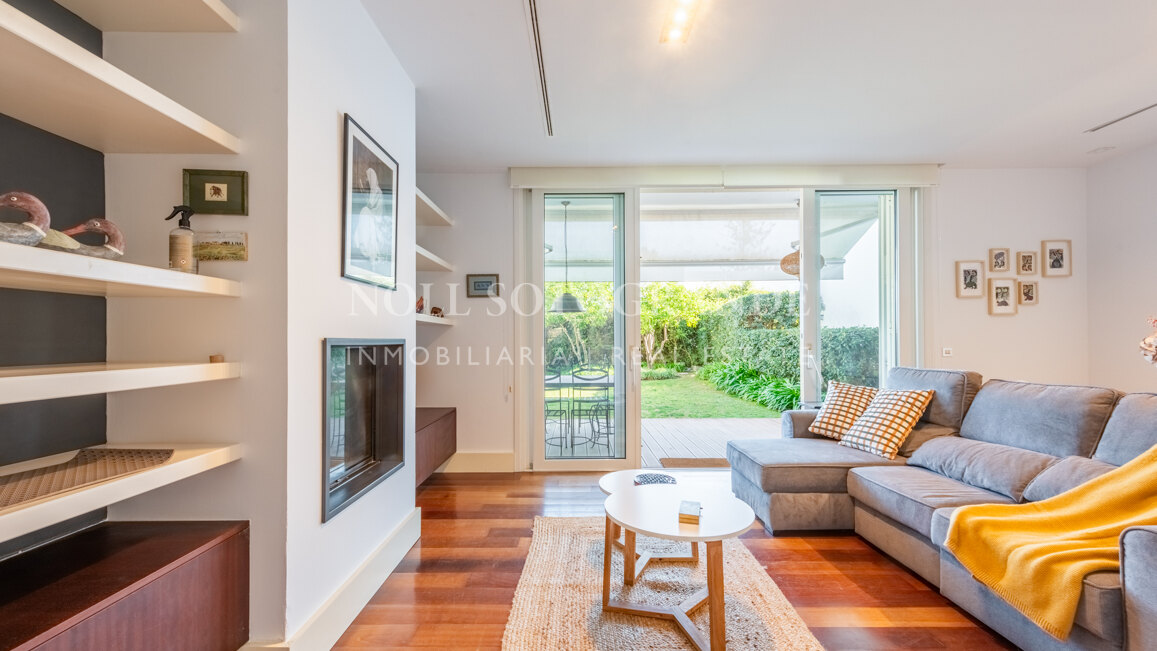 Vollständig renovierte 2-Schlafzimmer-Wohnung zum Verkauf in Tenis, Sotogrande