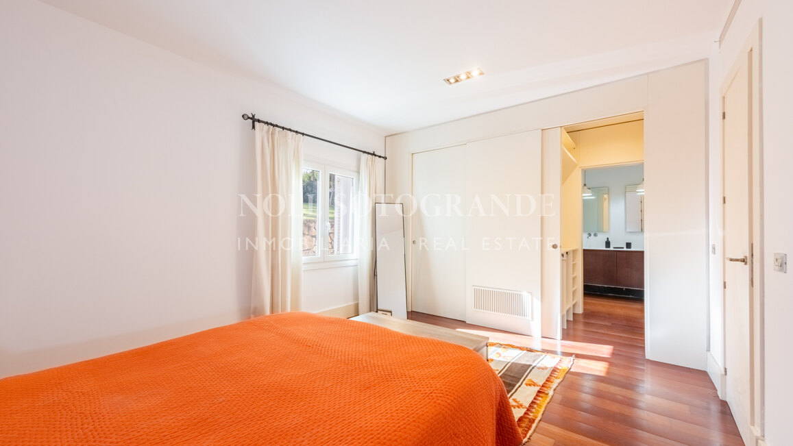 Vollständig renovierte 2-Schlafzimmer-Wohnung zum Verkauf in Tenis, Sotogrande