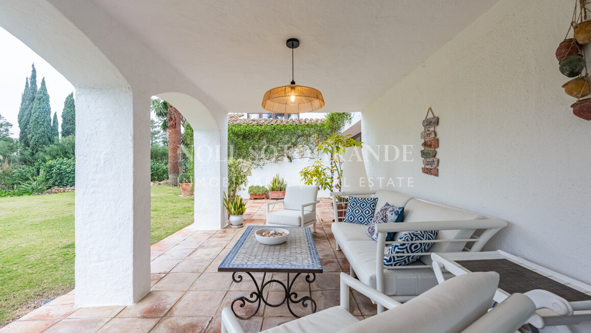 Erstklassige Golfimmobilie in erster Linie zu verkaufen in Kings & Queens, Sotogrande