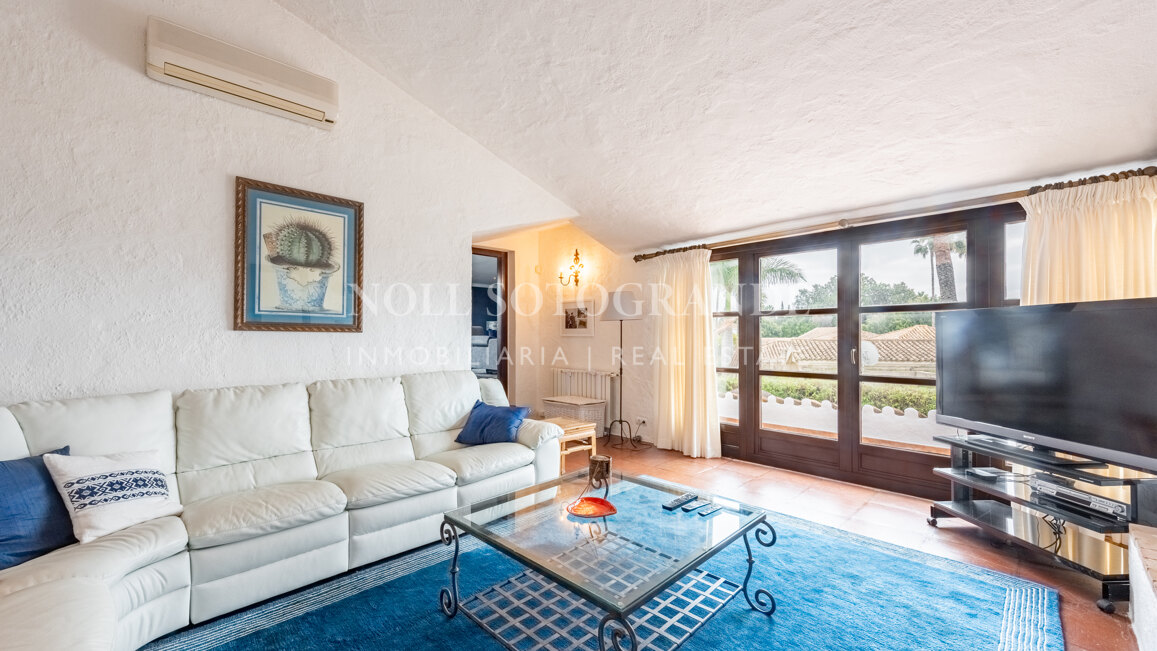 Erstklassige Golfimmobilie in erster Linie zu verkaufen in Kings & Queens, Sotogrande