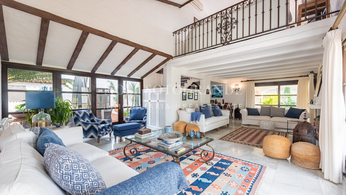 Erstklassige Golfimmobilie in erster Linie zu verkaufen in Kings & Queens, Sotogrande